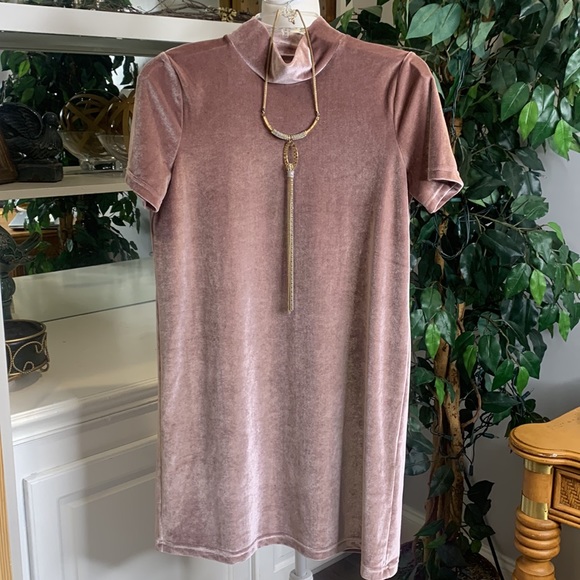 EUC Madewell Velvet Mauve Pink Mock Neck Short Sleeve Midi Dress, Small - Picture 3 of 10